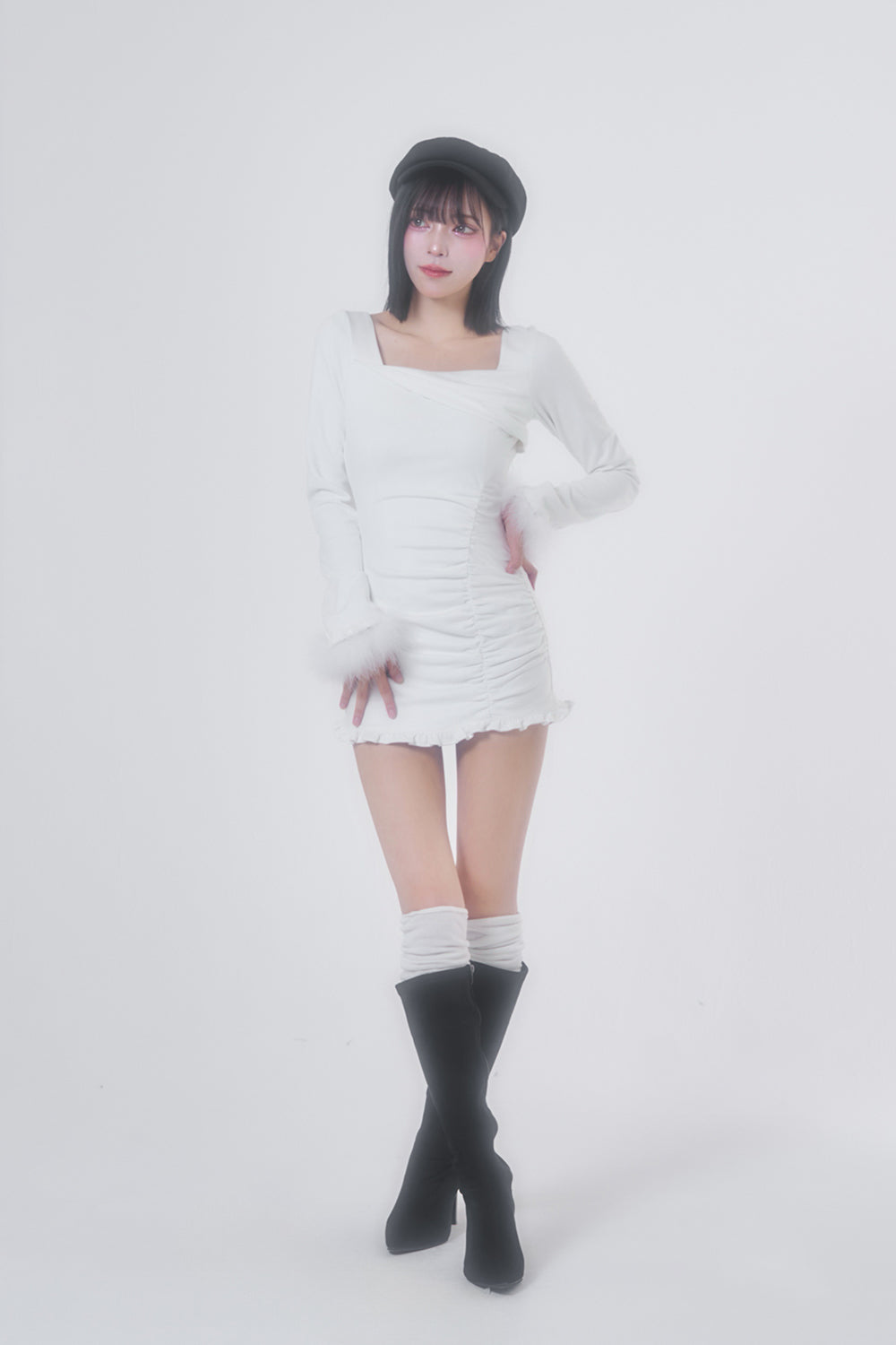 ギャザースウェードミニワンピース