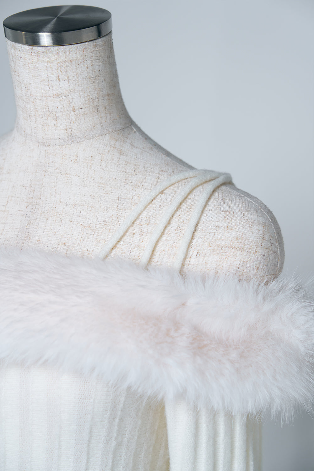 オフショルファーニットワンピース