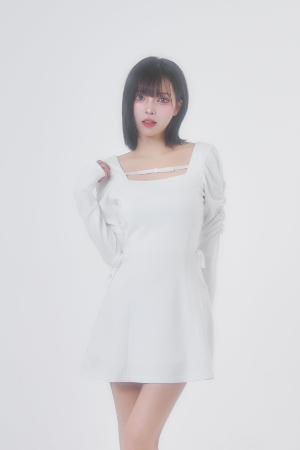 ベロアリボンカットミニワンピース