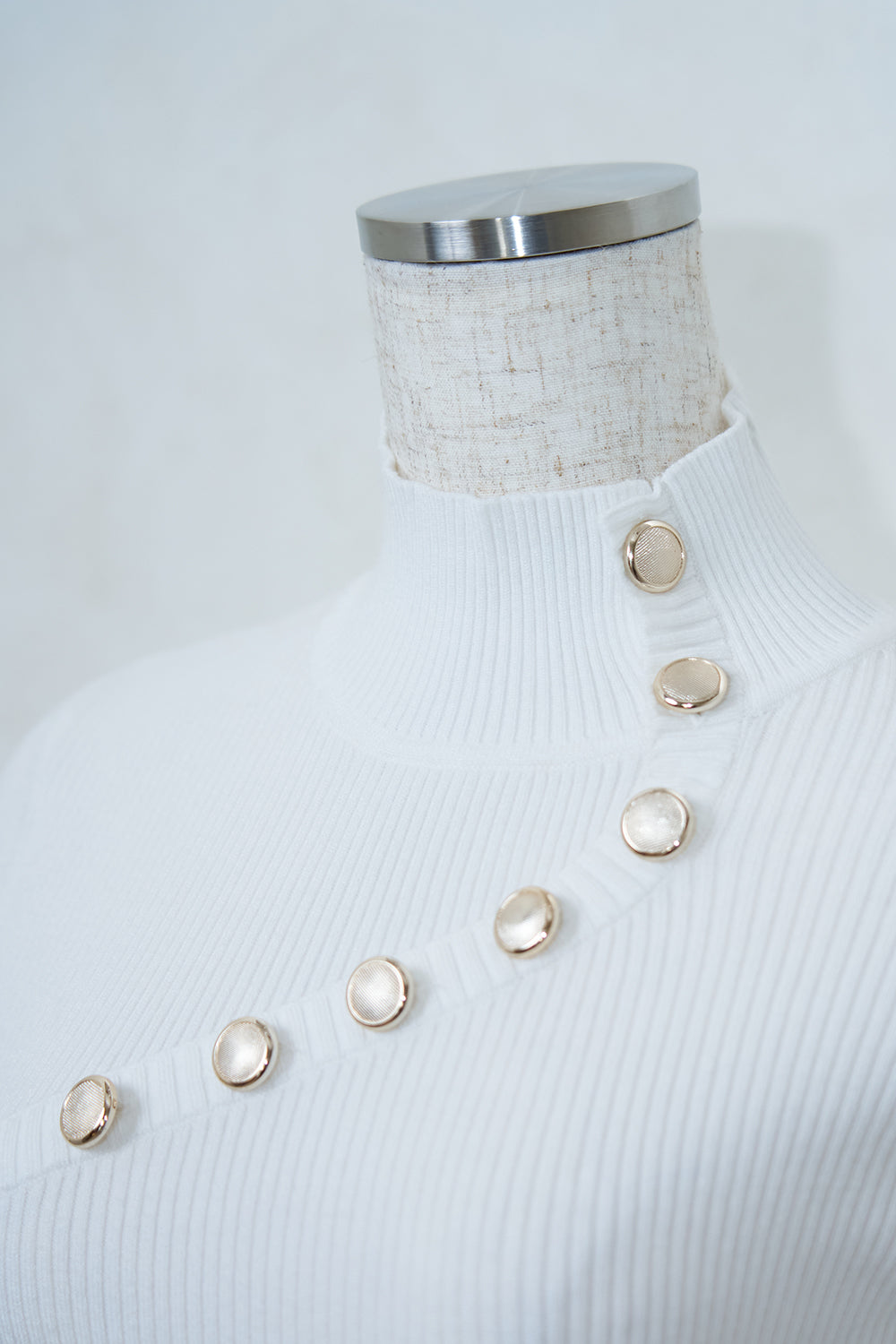 デザインタートルニットトップス