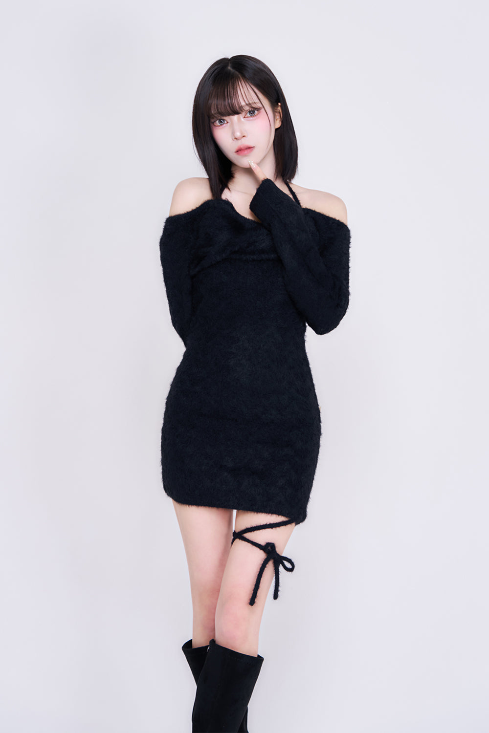 デザインオフショルニットワンピース