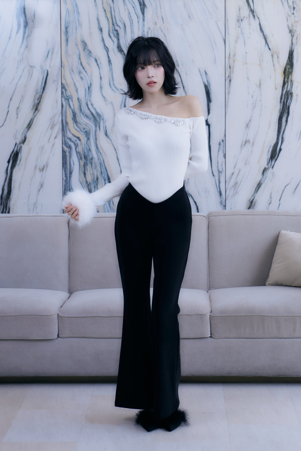 ワンショルビジュートップス