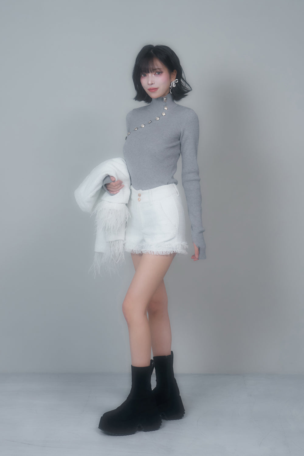 デザインタートルニットトップス