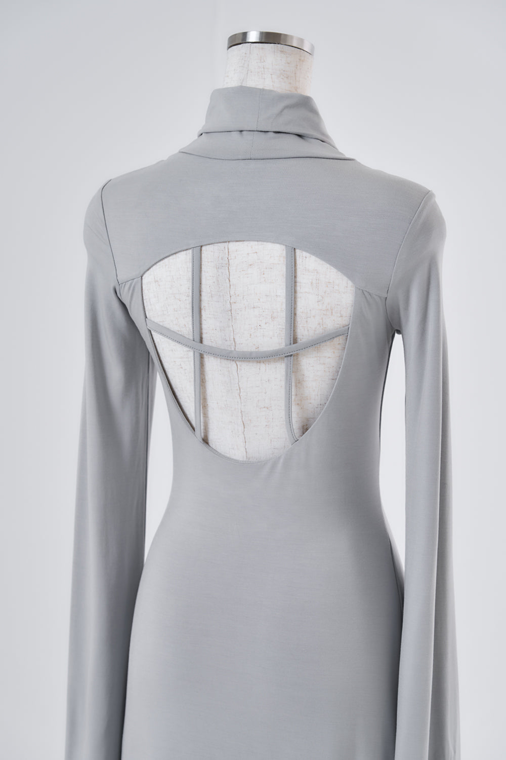 デザインオープンカットロングワンピース