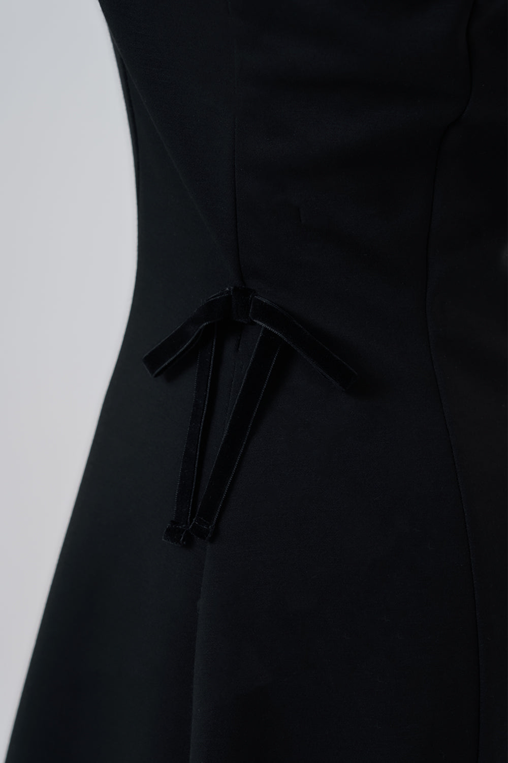 ベロアリボンカットミニワンピース