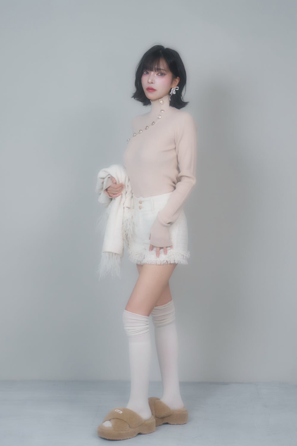 デザインタートルニットトップス