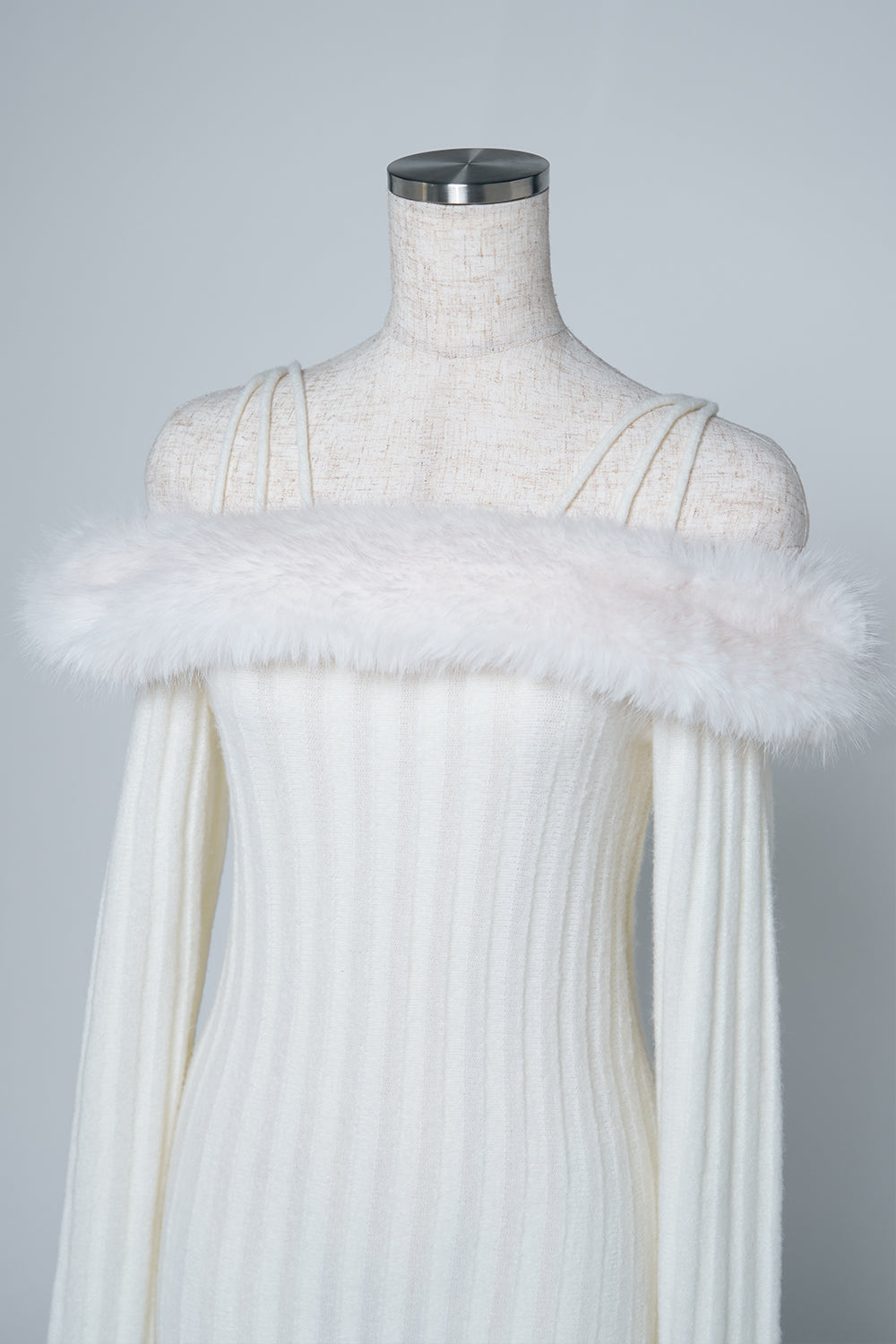 オフショルファーニットワンピース