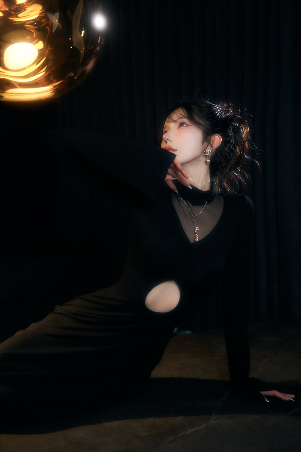 デザインオープンカットロングワンピース