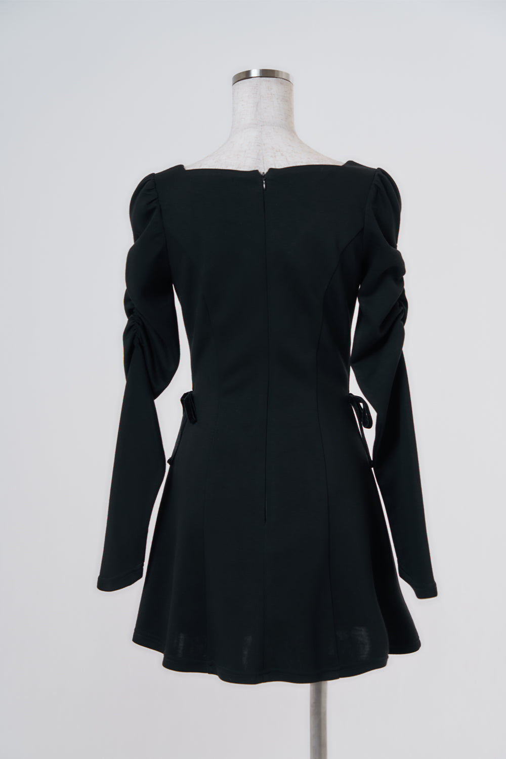 ベロアリボンカットミニワンピース