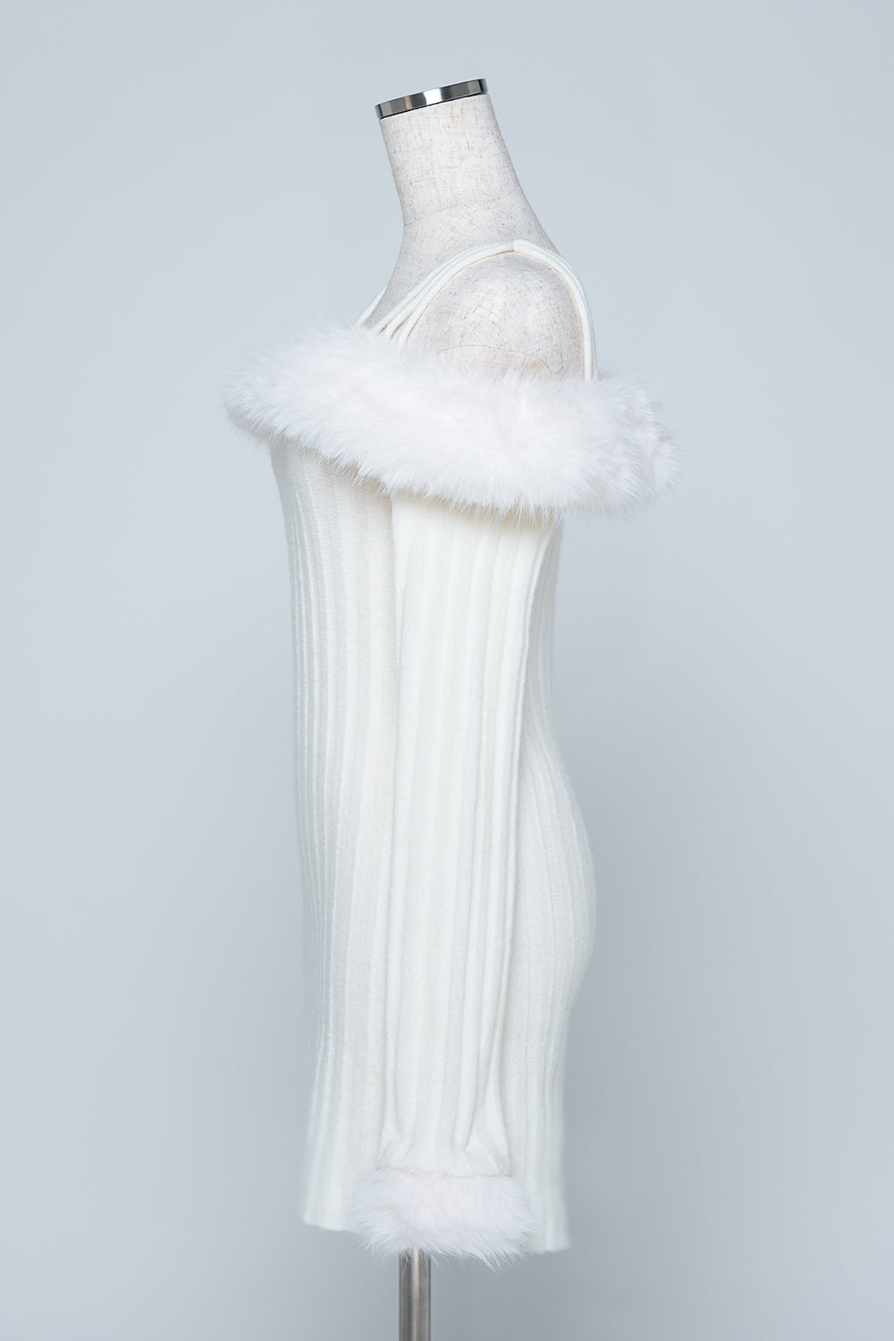 オフショルファーニットワンピース