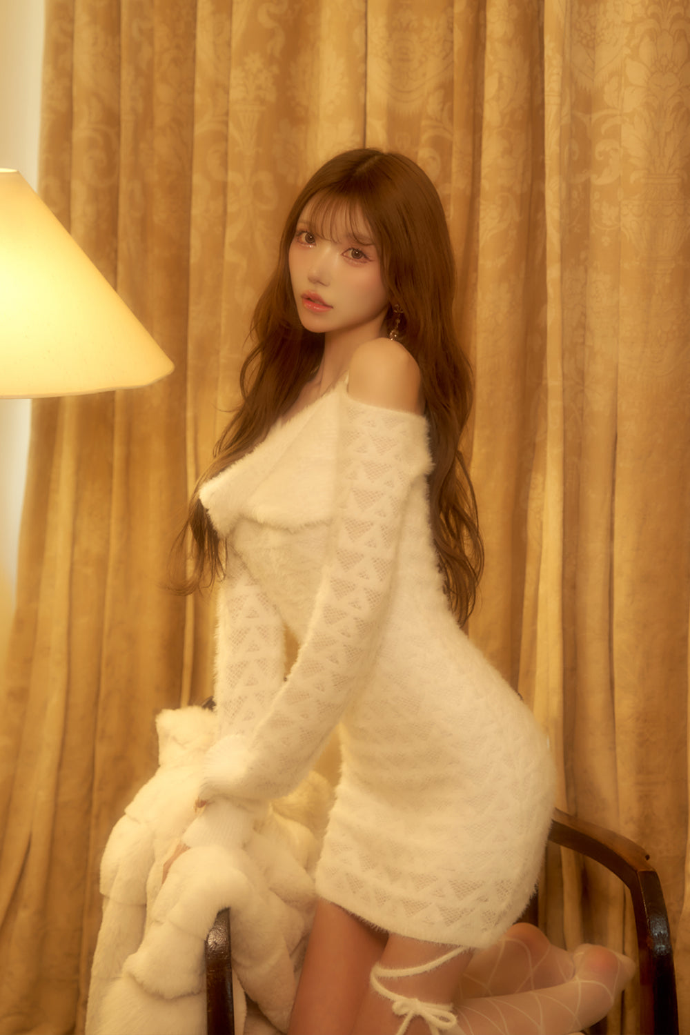 デザインオフショルニットワンピース