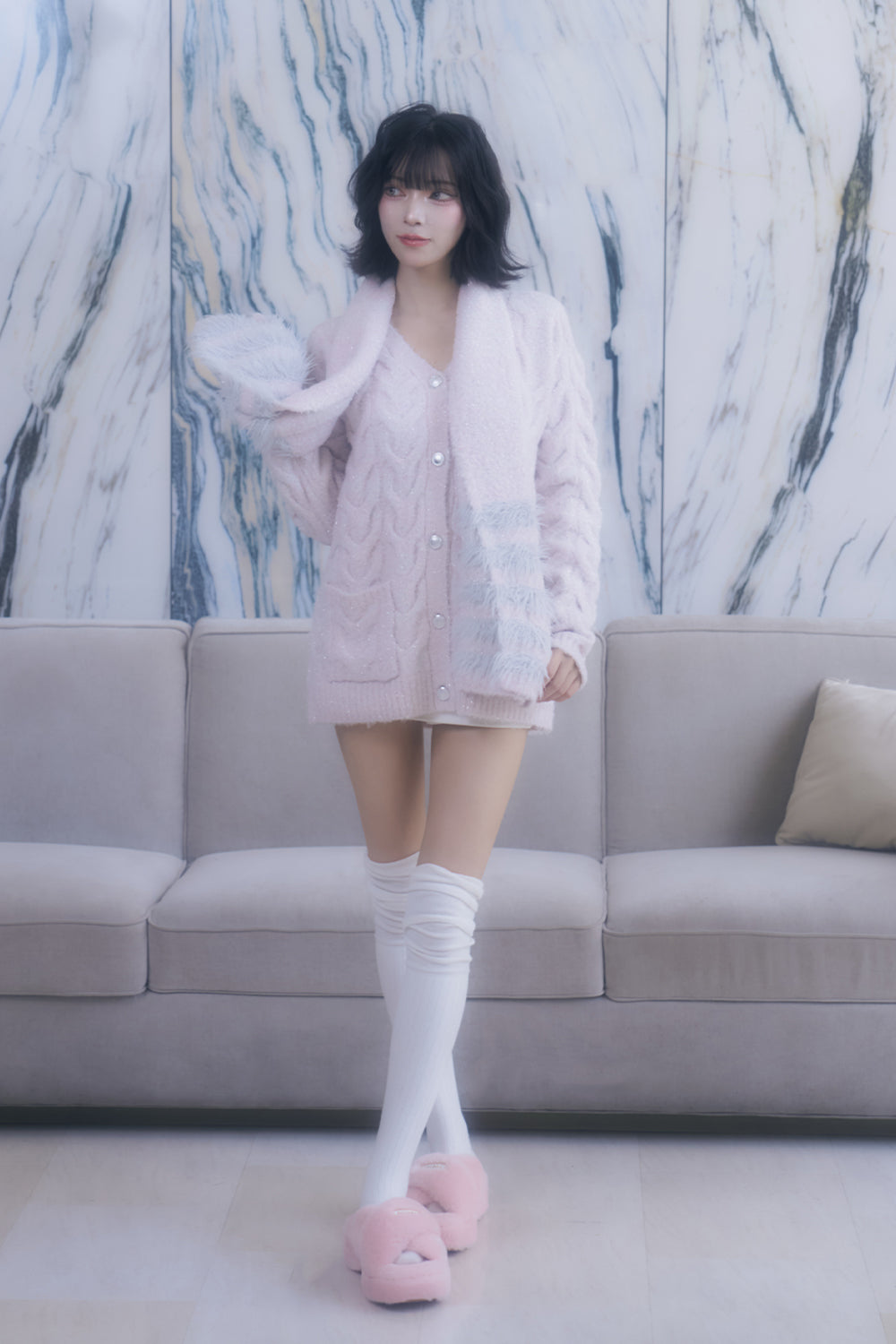 ケーブルニットカーデ