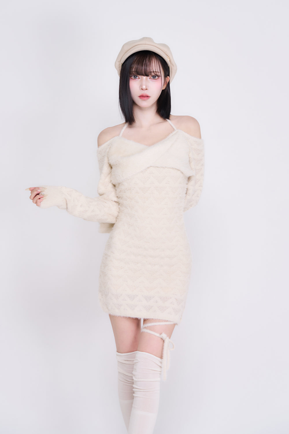 デザインオフショルニットワンピース