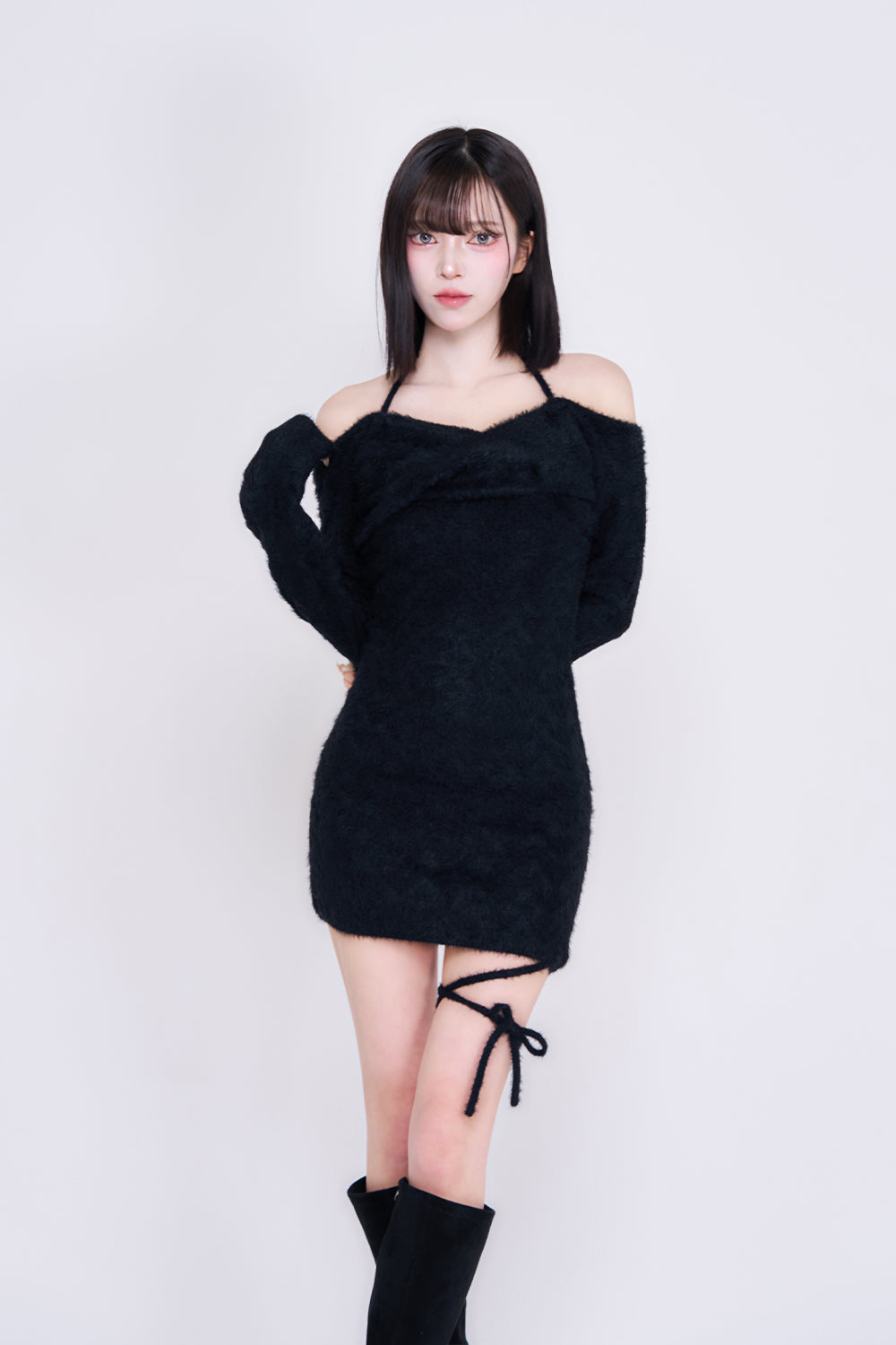 デザインオフショルニットワンピース