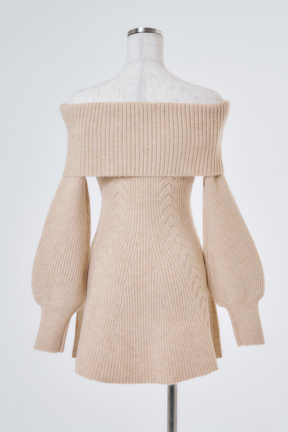 ケーブルニットミニワンピース