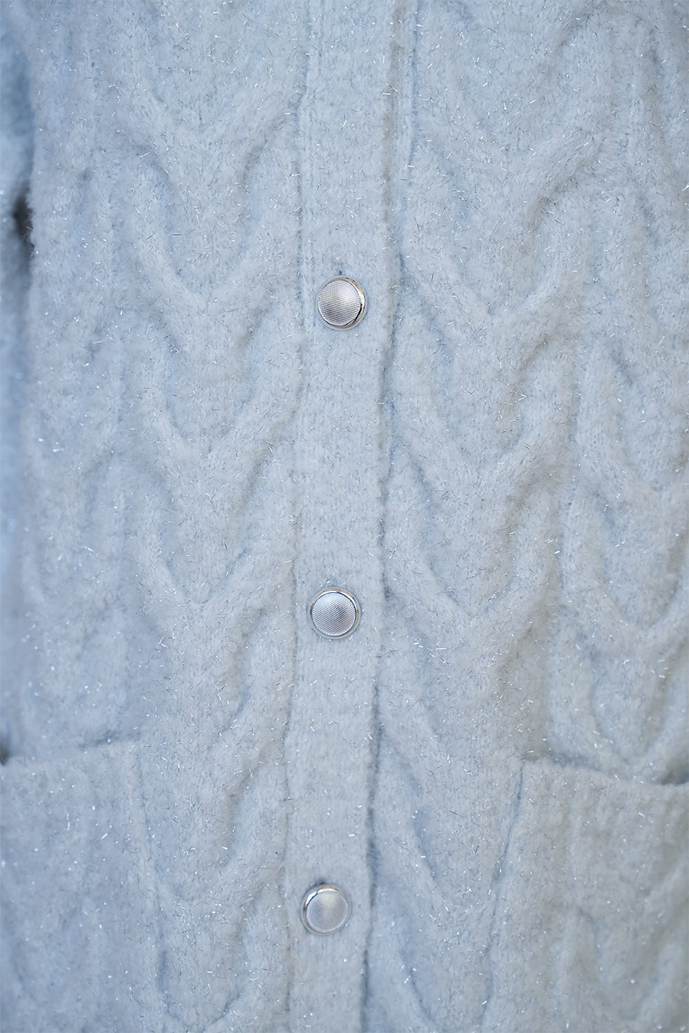 ケーブルニットカーデ