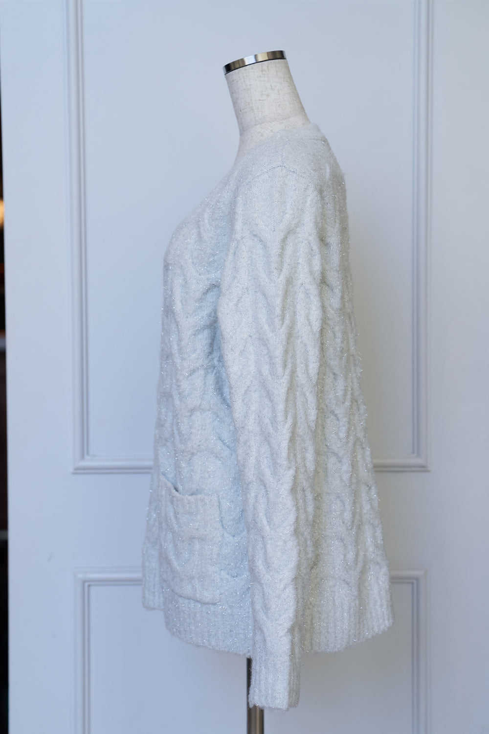 ケーブルニットカーデ