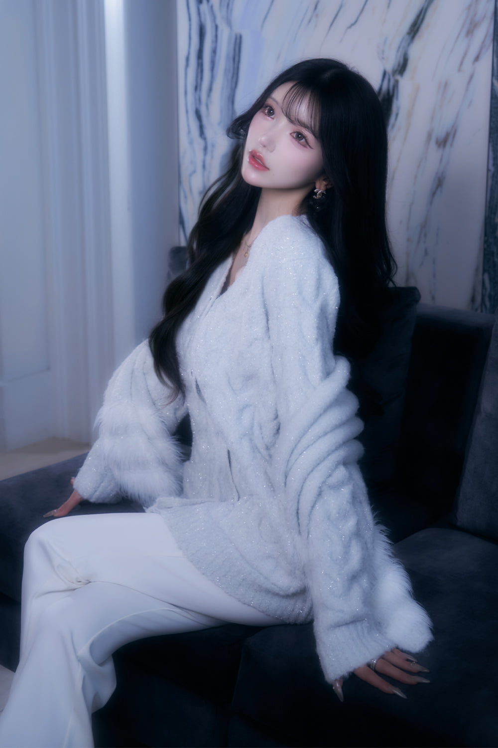 ケーブルニットカーデ