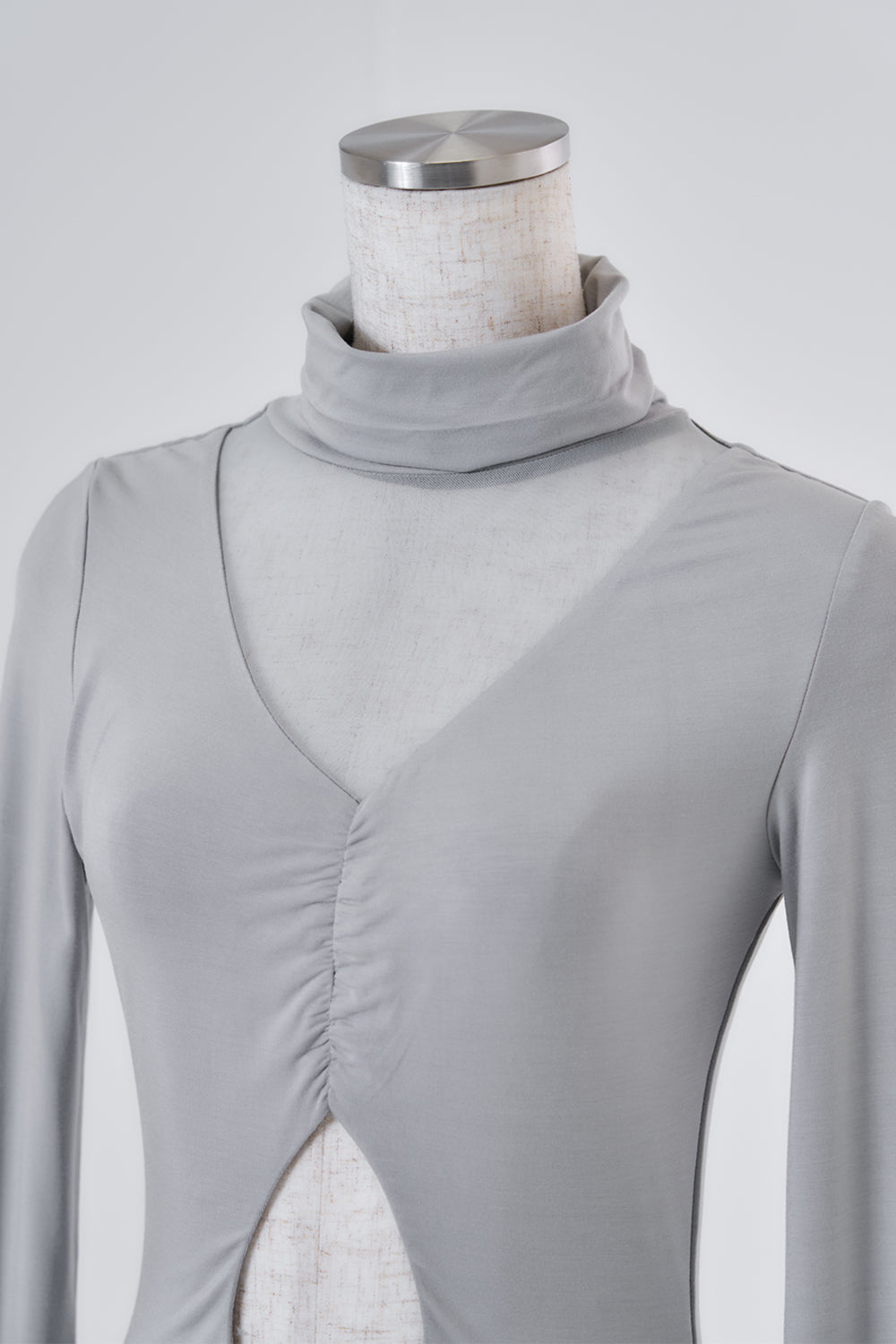 デザインオープンカットロングワンピース