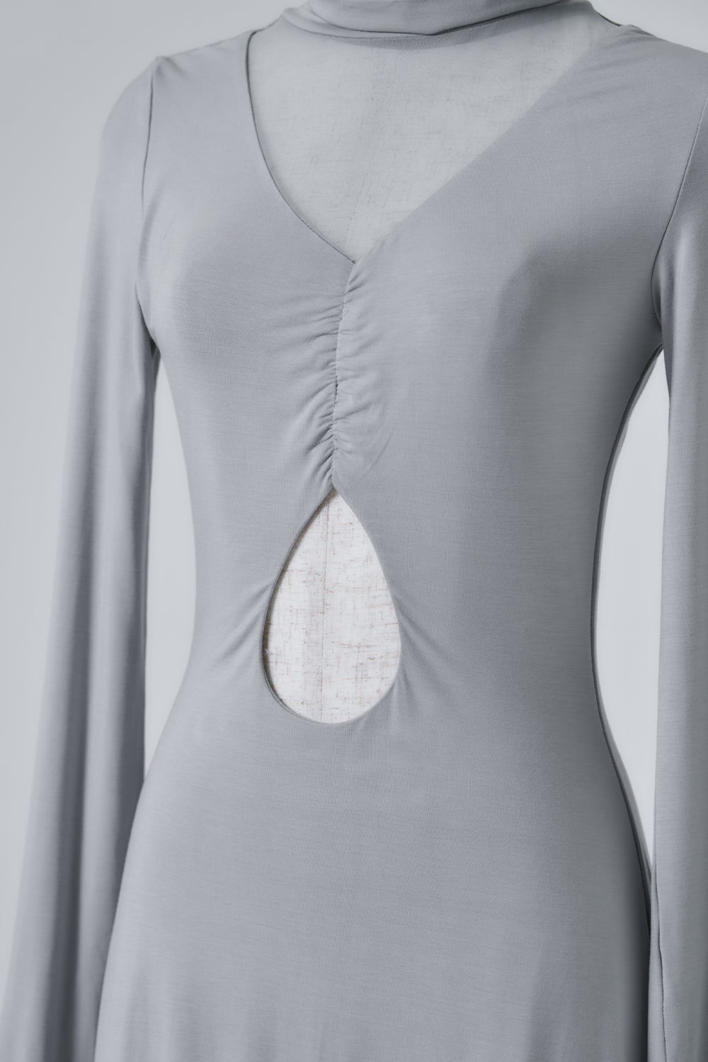 デザインオープンカットロングワンピース