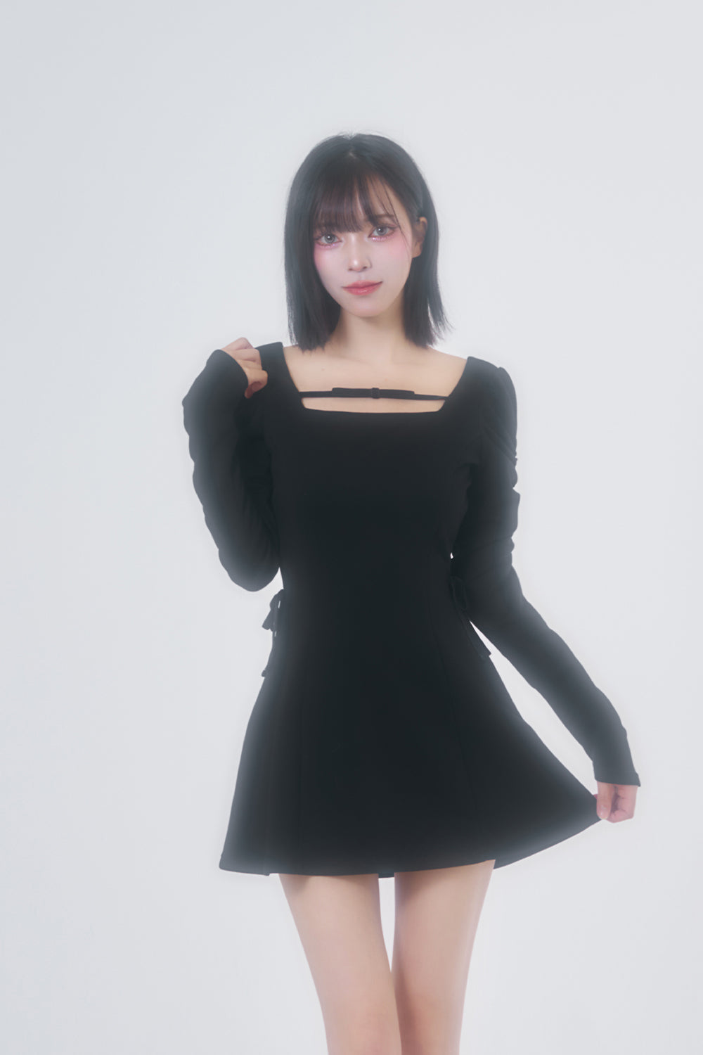 ベロアリボンカットミニワンピース