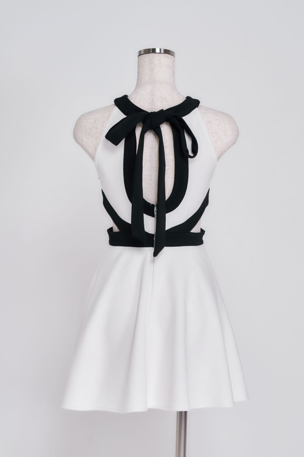 カットオープンアメスリミニワンピース